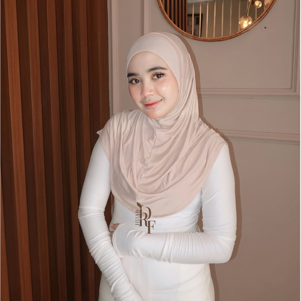 Bergo Janna warna Ivory